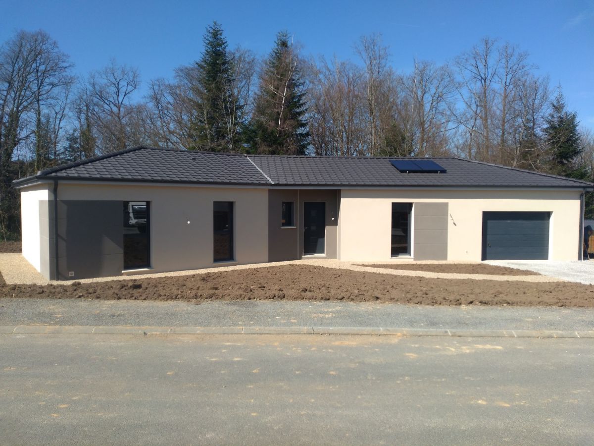 Maison contemporaine en V